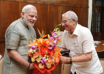 Gujarat Governor meets Modi
